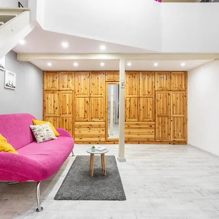 Quiet Cozy Art - Center, Near Metro דירה בודפשט