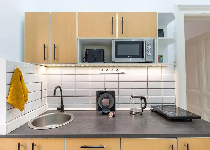 Apartman Quiet Cozy Art - Center, Near Metro *