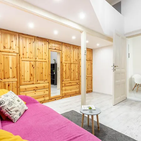 아파트 Quiet Cozy Art - Center, Near Metro 부다페스트